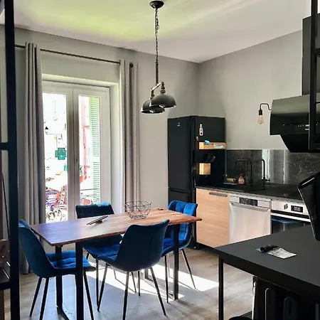 3 Pieces De Reve A * Ментона